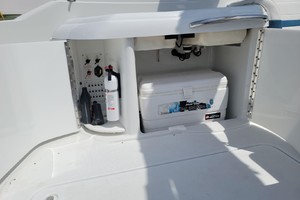 Photo 1739098 for 2005 Formula 330 Sun Sport  