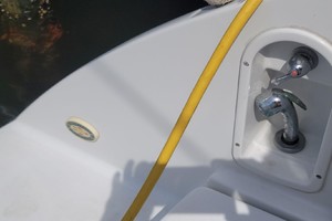 Photo 1739139 for 2005 Formula 330 Sun Sport  