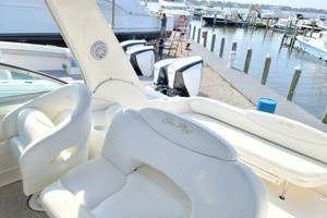 Photo 1739299 for 2002 Sea Ray 340 Sundancer  