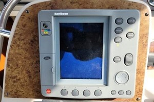 Photo 1739291 for 2002 Sea Ray 340 Sundancer  