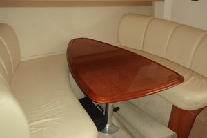 Photo 1739266 for 2004 Carver 360 Mariner No Tan Lines 