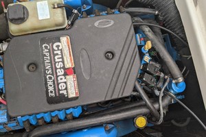 Photo 1739272 for 2004 Carver 360 Mariner No Tan Lines 