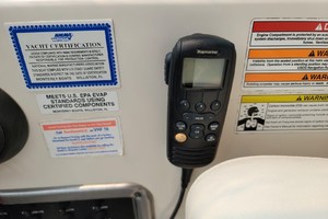 Photo 1739319 for 2014 Monterey 260 Sport Yacht  