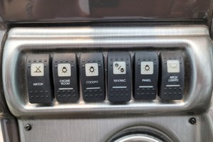 Photo 1739334 for 2014 Monterey 260 Sport Yacht  