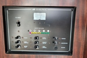 Photo 1739321 for 2014 Monterey 260 Sport Yacht  