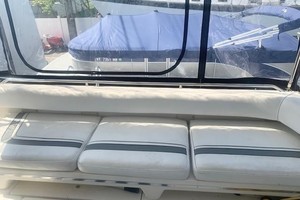 Photo 1739433 for 1990 Sea Ray 420 Sundancer Well Adjusted 