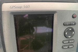 Photo 1739429 for 1990 Sea Ray 420 Sundancer Well Adjusted 