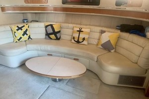 Photo 1739438 for 1990 Sea Ray 420 Sundancer Well Adjusted 