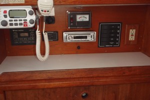 Photo 1739776 for 1977 Niagara Pilothouse Lorelei 