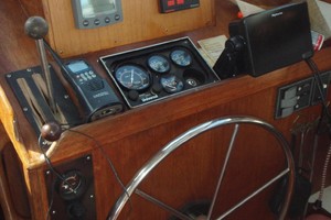 Photo 1739768 for 1977 Niagara Pilothouse Lorelei 