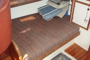 Photo 1739763 for 1977 Niagara Pilothouse Lorelei 