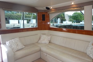 Riviera 42 - No Worries Mate II - Salon