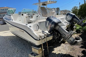 Photo 1739846 for 2003 Seaswirl Striper 2101 Dual Console OB  