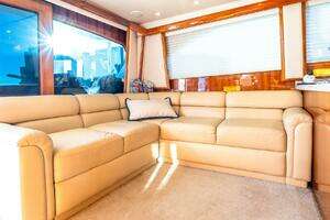 2002 Viking 52 Convertible thumbnail 25