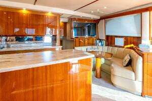 2002 Viking 52 Convertible thumbnail 26