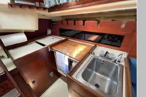 Aeolius 34ft Pearson Yacht For Sale