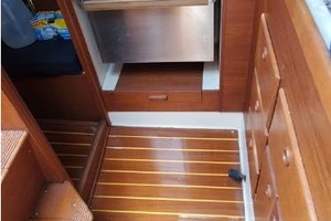 Carolyn 34ft Sabre Yacht For Sale