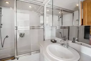 2000 Pacific Mariner 65 Motoryacht thumbnail 34