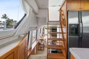 2000 Pacific Mariner 65 Motoryacht thumbnail 20