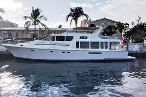 2000 Pacific Mariner 65 Motoryacht thumbnail 2