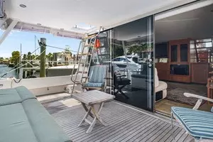 2000 Pacific Mariner 65 Motoryacht thumbnail 15