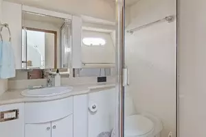 2000 Pacific Mariner 65 Motoryacht thumbnail 41