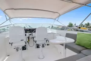 2000 Pacific Mariner 65 Motoryacht thumbnail 8