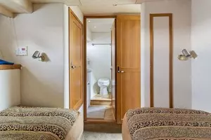2000 Pacific Mariner 65 Motoryacht thumbnail 40