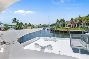 2000 Pacific Mariner 65 Motoryacht thumbnail 11