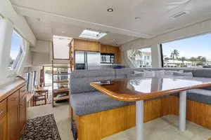 2000 Pacific Mariner 65 Motoryacht thumbnail 25