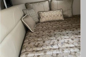 Blue  amp  Grey 35ft Formula Yacht For Sale