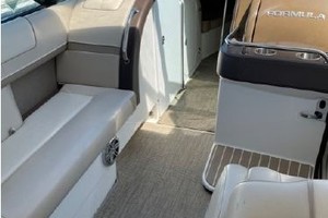 Blue  amp  Grey 35ft Formula Yacht For Sale