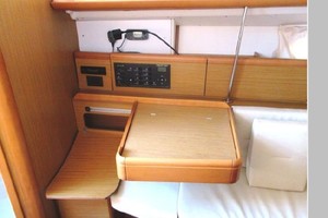 KISMET 36ft Jeanneau Yacht For Sale