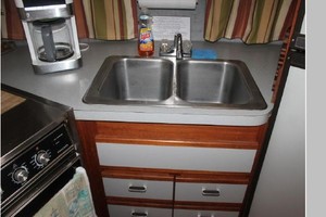 Attitude Adjustment 33ft Cruisers Yacht For Sale