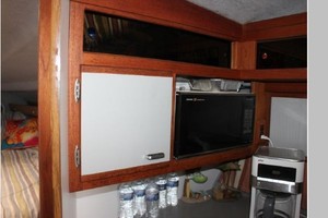 Attitude Adjustment 33ft Cruisers Yacht For Sale