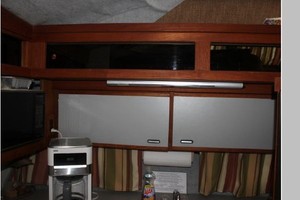 Attitude Adjustment 33ft Cruisers Yacht For Sale