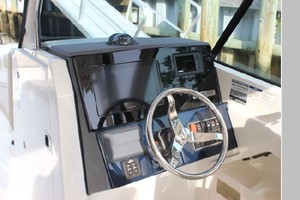 23ft Pursuit Yacht For Sale