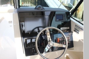 23ft Pursuit Yacht For Sale