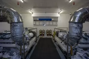 2000 Ferretti Yachts Custom Line 94 thumbnail 57