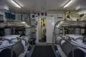 2000 Ferretti Yachts Custom Line 94 thumbnail 58