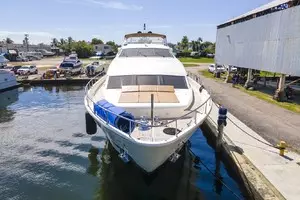 2000 Ferretti Yachts Custom Line 94 thumbnail 63