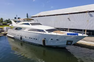 2000 Ferretti Yachts Custom Line 94 thumbnail 1