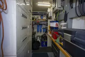 2000 Ferretti Yachts Custom Line 94 thumbnail 56