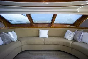 2000 Ferretti Yachts Custom Line 94 thumbnail 15