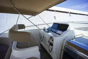 2000 Ferretti Yachts Custom Line 94 thumbnail 46