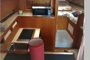 Summer Island 31ft Silverton Yacht For Sale