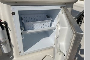 26ft Monterey Yacht For Sale