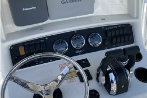 27ft Boston Whaler Yacht For Sale