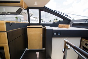 Azimut 66 - Lady M - Enclosed Flybridge