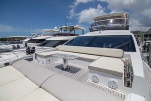 Azimut 66 - Lady M - Sunpad
